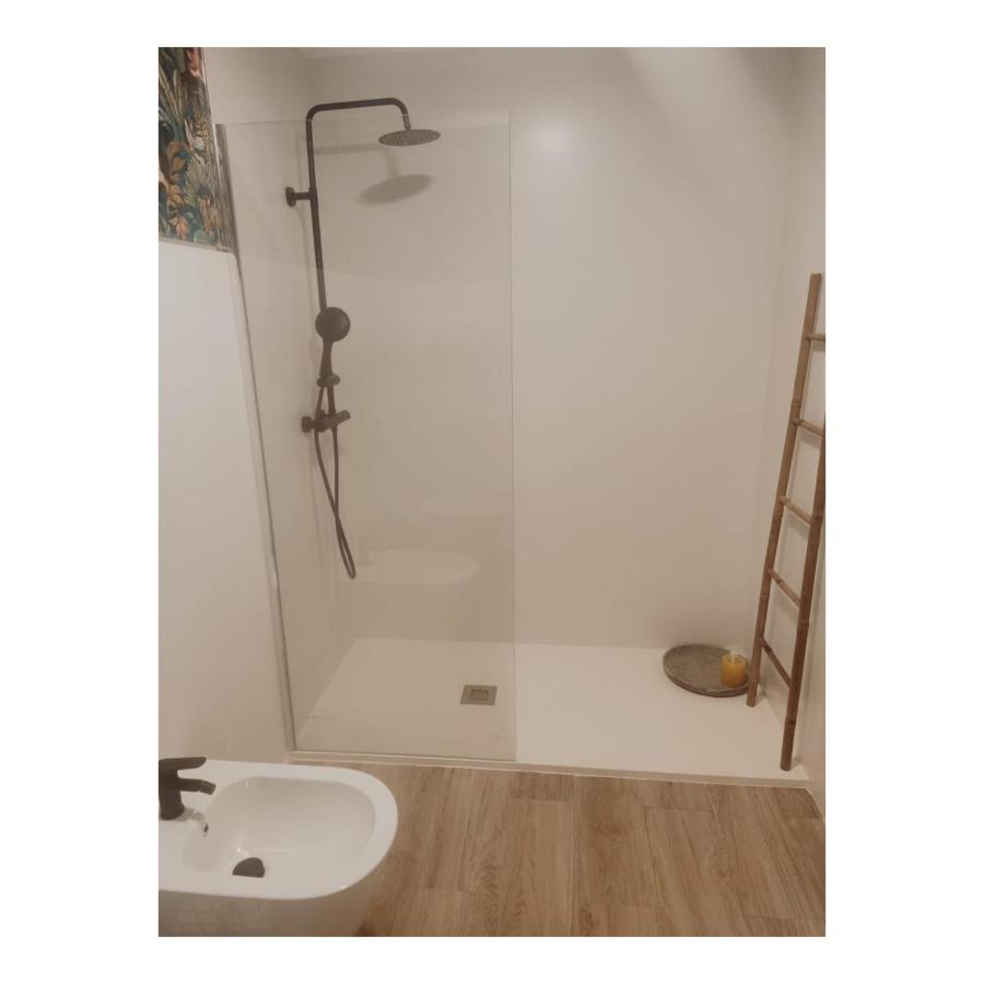 Cosmevixia Apartment โอว์เรนเซ ภายนอก รูปภาพ